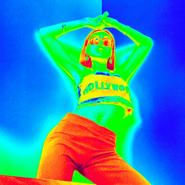 IRVRSBL Style Files: Camelia Farhoodi