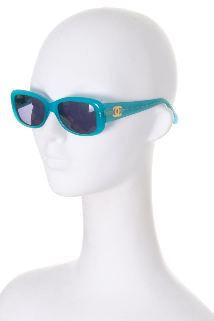 Chanel 05975 54020 Sunglasses - irvrsbl
