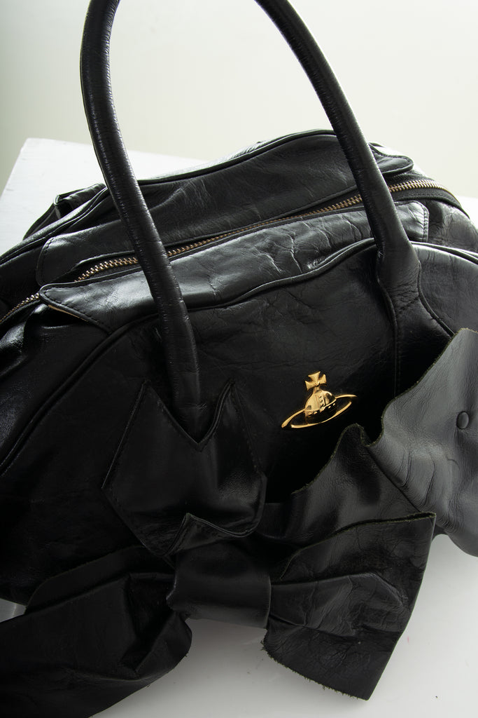 Vivienne Westwood Bow Leather Orb Bag - irvrsbl