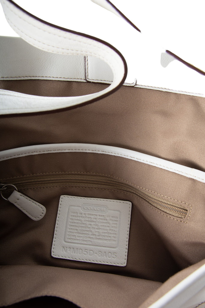 Coach Leather Shoulder Bag in White - irvrsbl