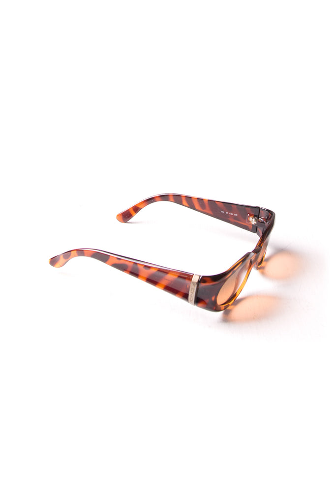 Fendi Tortoiseshell Sunglasses - irvrsbl