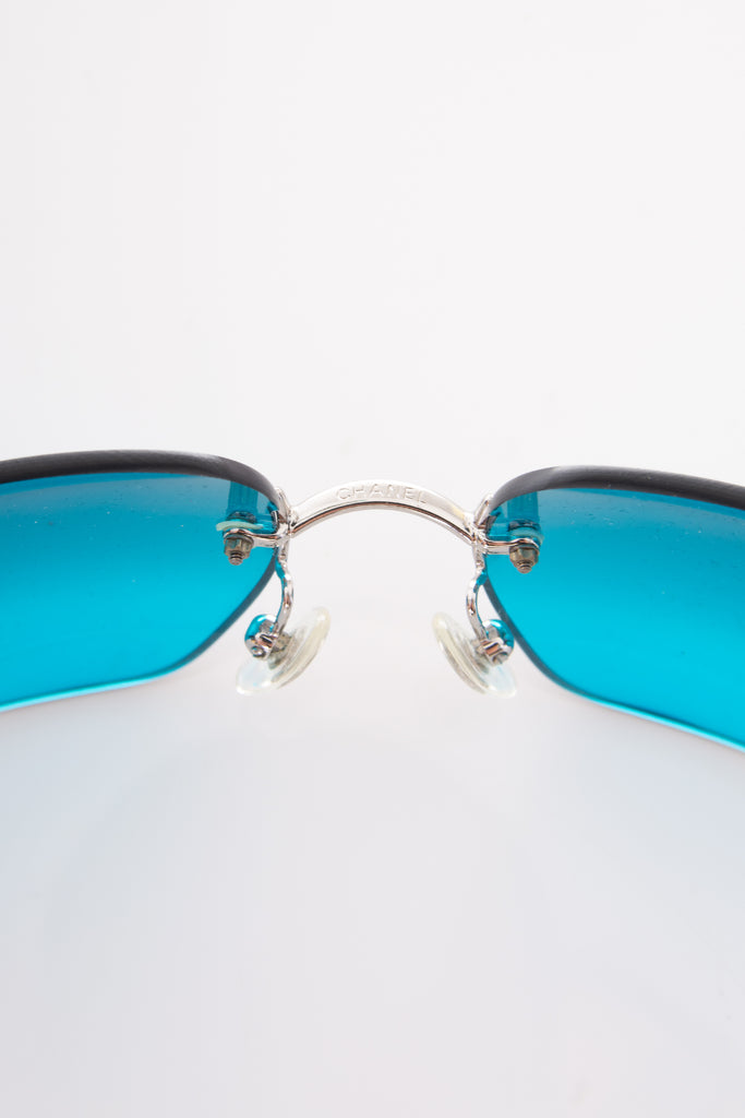 ChanelY2K Sunglasses in Blue- irvrsbl