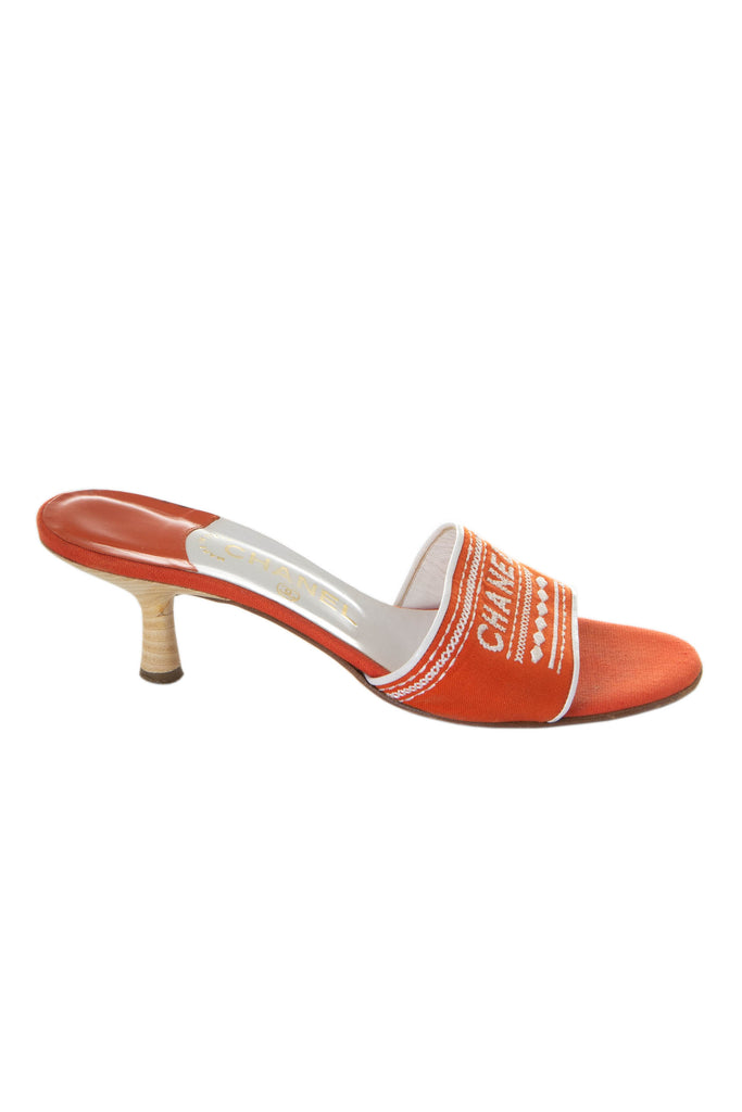 Chanel Logo Heels in Orange 39.5 - irvrsbl