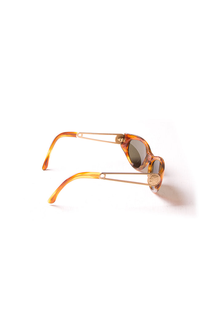 Fendi Tortoiseshell Sunglasses - irvrsbl