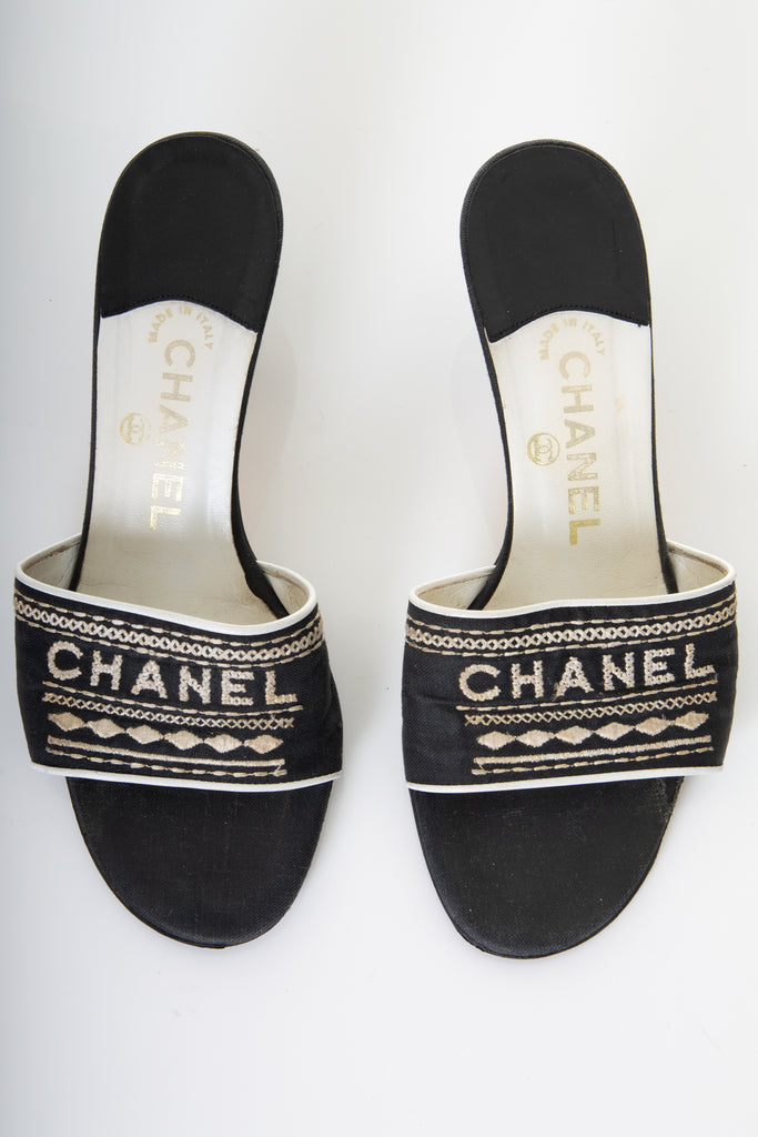 Chanel Logo Heels 37 - irvrsbl