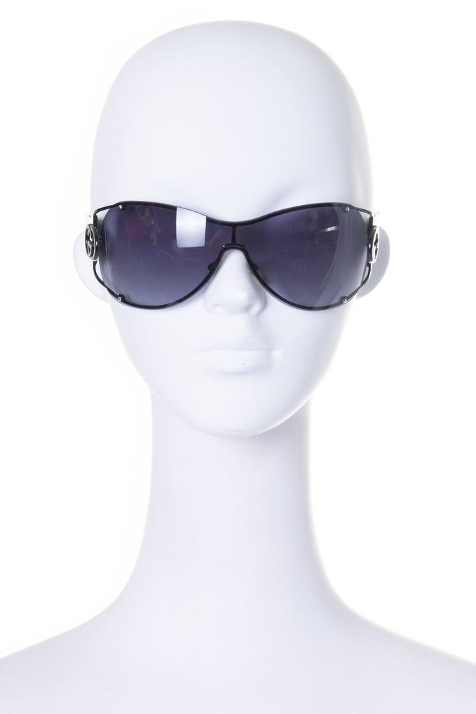 Gucci Oversized Shield Sunglasses - irvrsbl