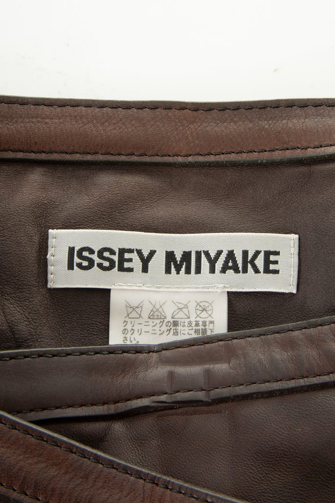 Issey MiyakeAsymmetric Leather Skirt- irvrsbl