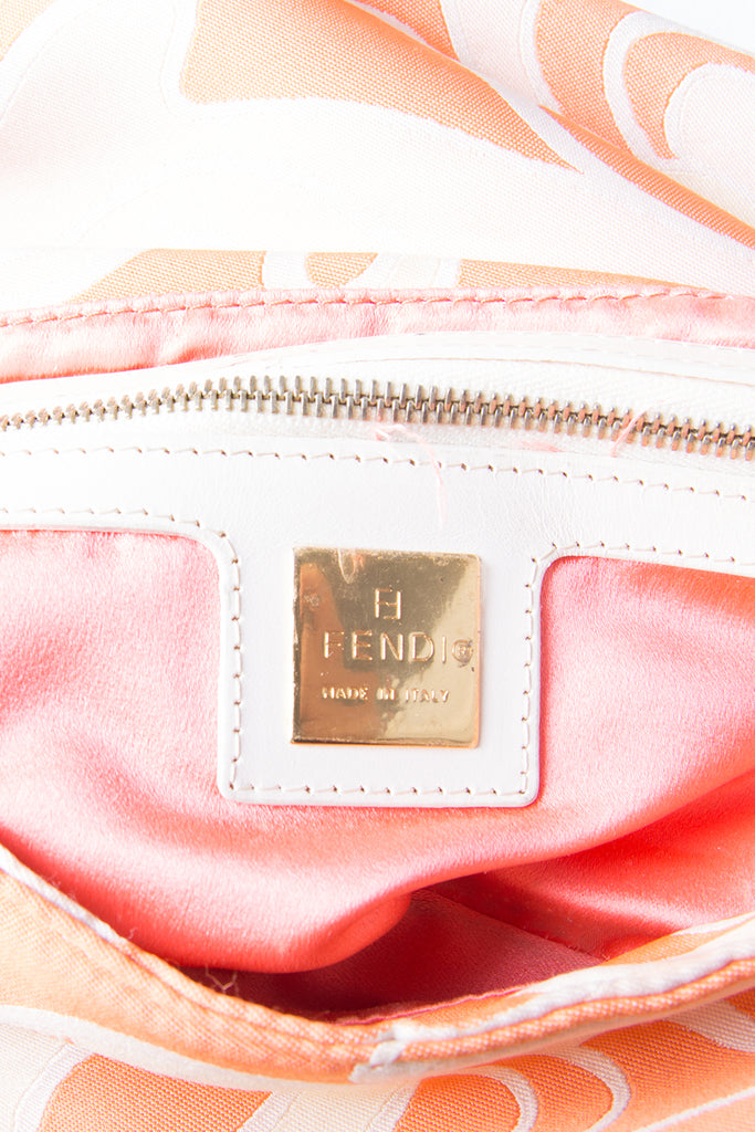 Fendi Patterned Baguette Handbag - irvrsbl